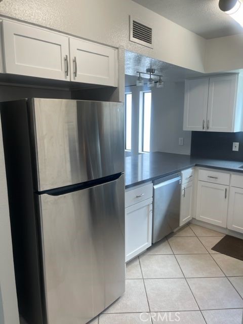 Detail Gallery Image 4 of 10 For 555 El Placer Rd #1,  Palm Springs,  CA 92264 - 2 Beds | 1 Baths