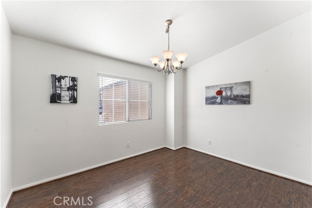 Detail Gallery Image 5 of 42 For 3319 Gemstone, Rosamond,  CA 93560 - 3 Beds | 2 Baths