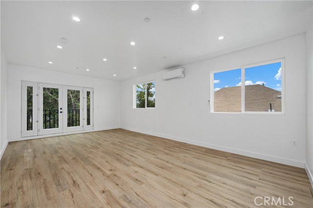 Detail Gallery Image 44 of 48 For 759 E 25th, Los Angeles,  CA 90011 - – Beds | – Baths