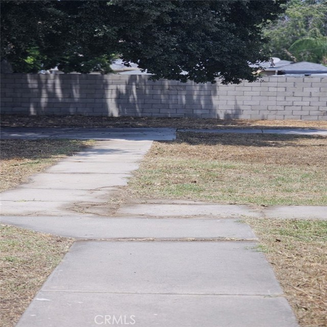 934 W 28th Street, San Bernardino CA: https://media.crmls.org/medias/620dd4a8-1b73-4415-9f3b-7c2adf1d1959.jpg