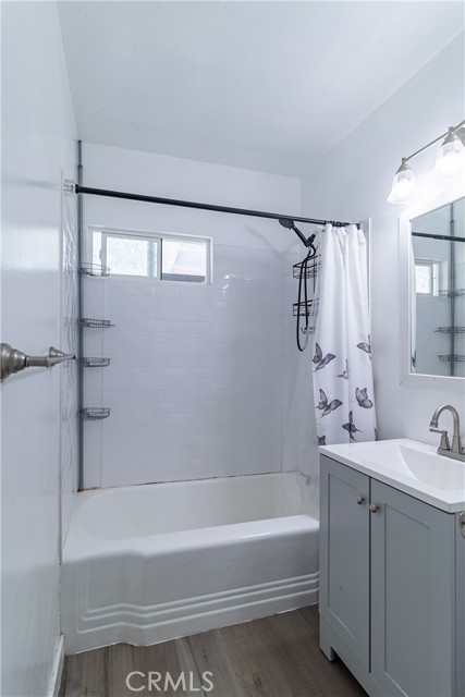 Detail Gallery Image 9 of 10 For 9023 Olive, Fontana,  CA 92335 - – Beds | – Baths