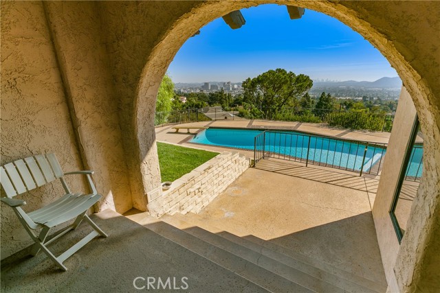 Detail Gallery Image 30 of 38 For 652 Robin Glen Dr, Glendale,  CA 91202 - 4 Beds | 5 Baths