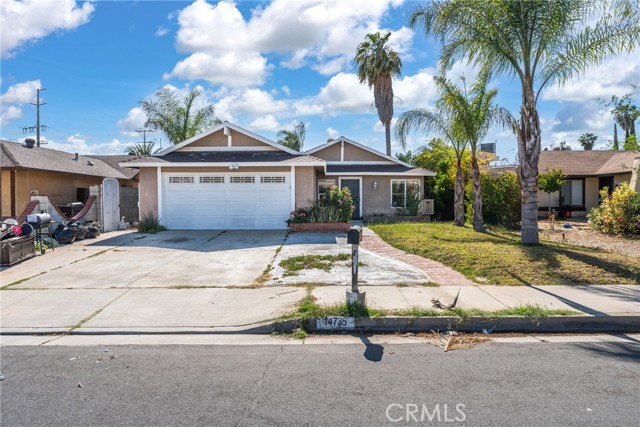 Detail Gallery Image 1 of 18 For 14735 Perham Dr, Moreno Valley,  CA 92553 - 3 Beds | 2 Baths