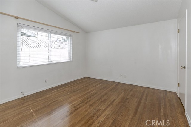 Detail Gallery Image 23 of 33 For 13727 Leadwell St, Van Nuys,  CA 91405 - 3 Beds | 1/1 Baths