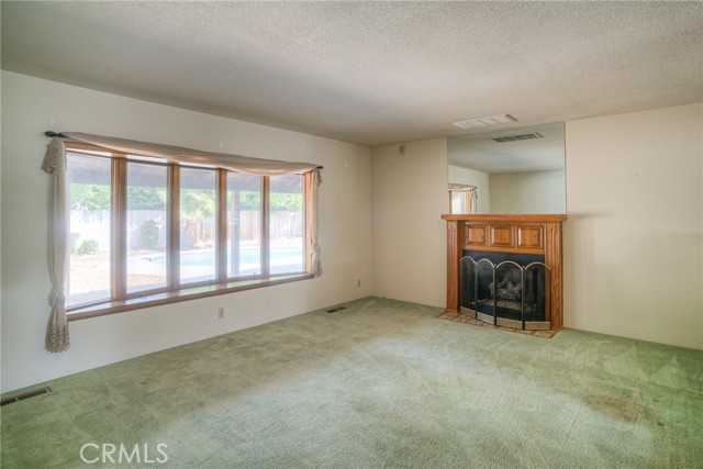 Detail Gallery Image 6 of 41 For 3028 Top Hand Ct, Chico,  CA 95973 - 4 Beds | 3 Baths