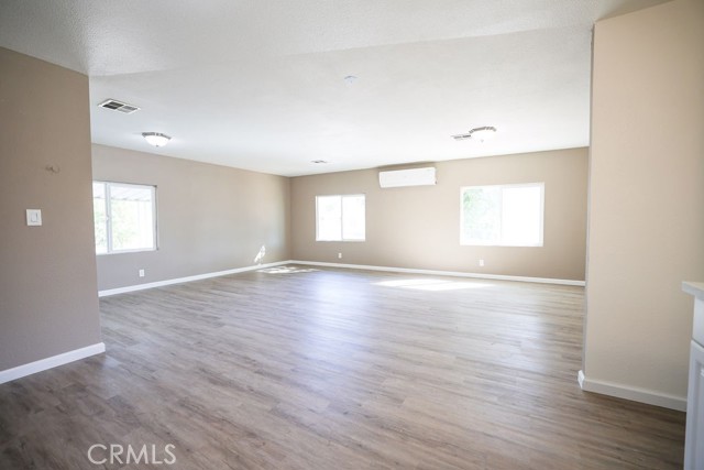 Detail Gallery Image 9 of 26 For 315 N Palomar Ave, San Jacinto,  CA 92582 - 2 Beds | 2 Baths