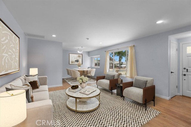 15560 Jacana Drive, La Mirada CA: https://media.crmls.org/medias/621179e1-c133-4a57-9ea9-1d930ee0da41.jpg