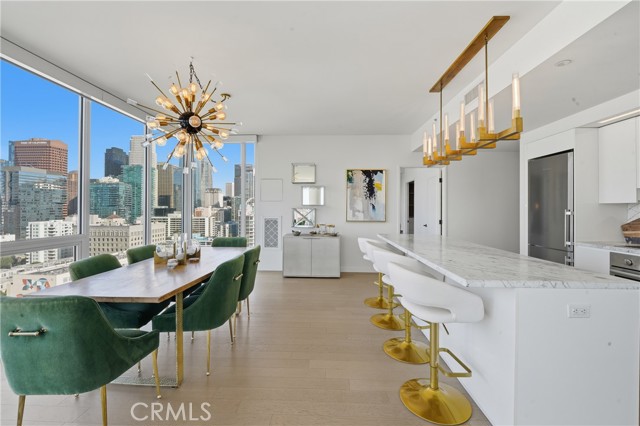 Detail Gallery Image 9 of 52 For 1050 S Grand #1801,  Los Angeles,  CA 90015 - 2 Beds | 2 Baths