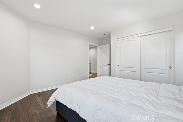 Detail Gallery Image 35 of 46 For 8220 Chamberlain, Reseda,  CA 91335 - 4 Beds | 3 Baths