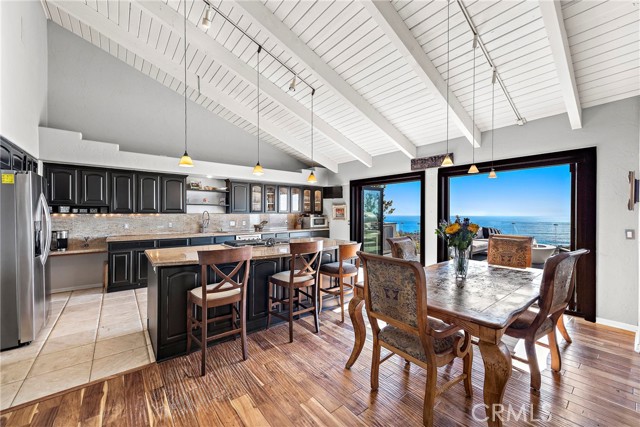 Detail Gallery Image 10 of 57 For 3253 Alta Laguna Blvd, Laguna Beach,  CA 92651 - 4 Beds | 4 Baths