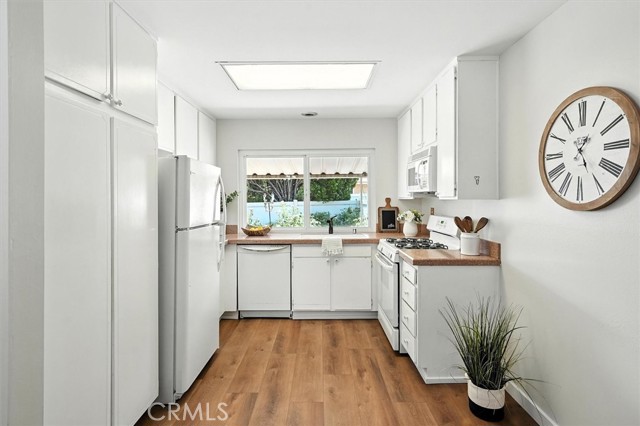 Detail Gallery Image 11 of 34 For 26428 Circle Knoll Ct, Newhall,  CA 91321 - 2 Beds | 2 Baths