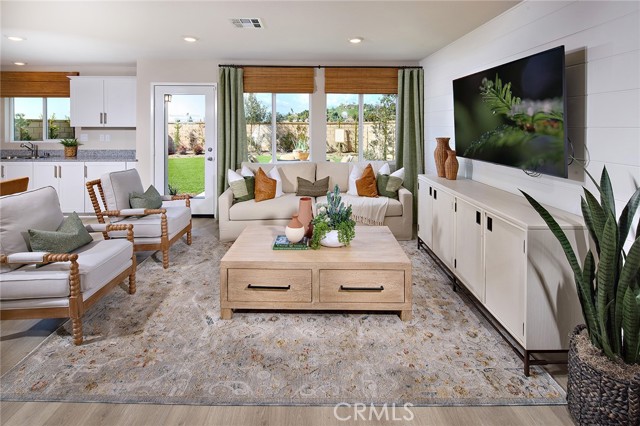 Detail Gallery Image 3 of 20 For 8217 Perada St, Jurupa Valley,  CA 92509 - 4 Beds | 3 Baths