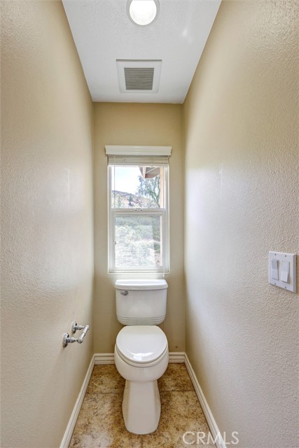 34229 Toyon Court, Lake Elsinore CA: https://media.crmls.org/medias/62154469-1a9b-4aa7-8749-6b34c58ad637.jpg