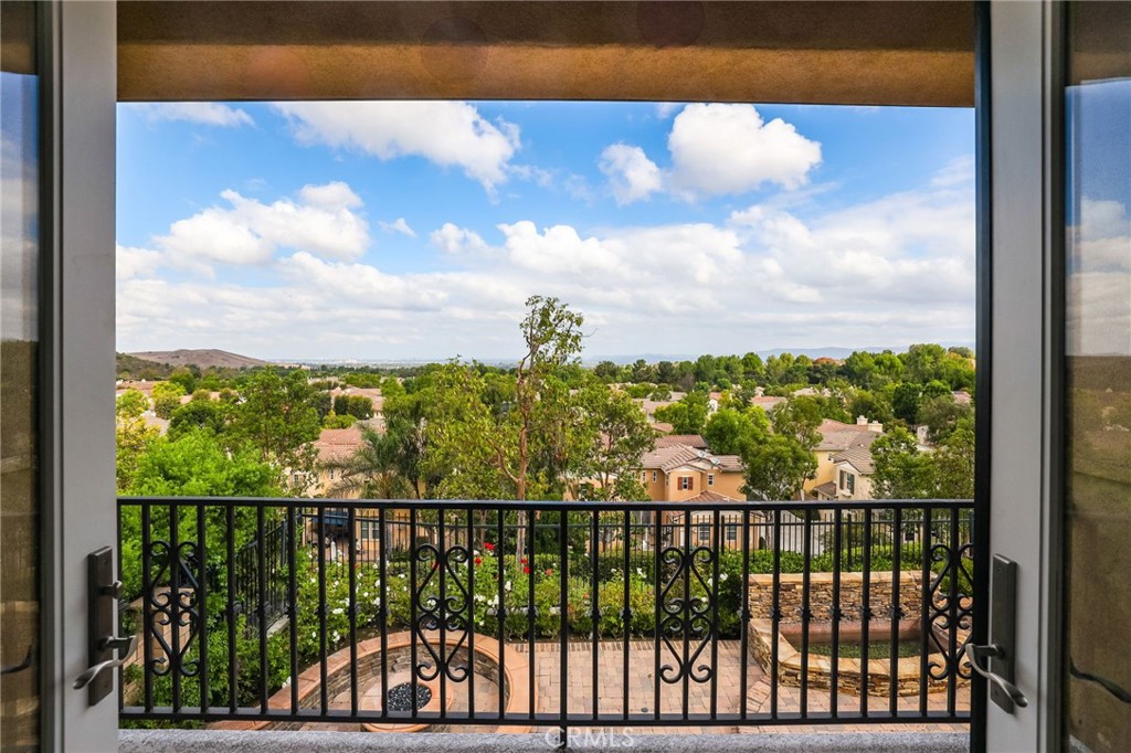 MLS #OC25222504 image #50