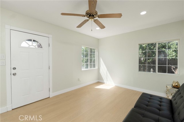 Detail Gallery Image 5 of 30 For 25160 Elmo, San Bernardino,  CA 92404 - 2 Beds | 1 Baths