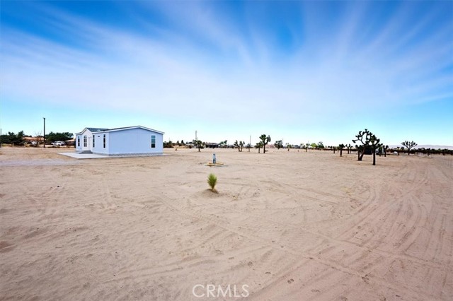 Detail Gallery Image 6 of 34 For 5430 Luna Rd, Phelan,  CA 92371 - 4 Beds | 3 Baths