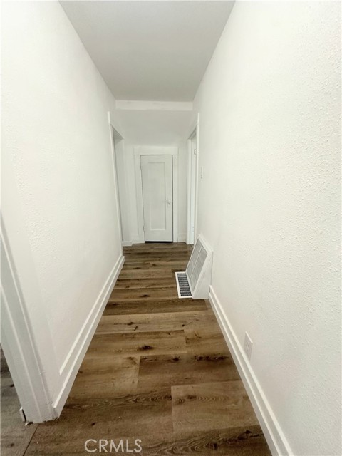 2217 10th Avenue, Los Angeles CA: https://media.crmls.org/medias/6217c4be-7b72-469c-9767-ad4b7dcd3f41.jpg