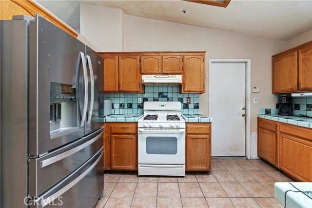 Detail Gallery Image 11 of 25 For 12300 Pomelo Dr, Desert Hot Springs,  CA 92240 - 3 Beds | 2 Baths
