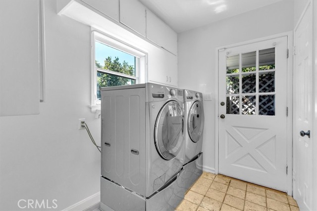 2 Bed Home for Sale in Valley Village, California