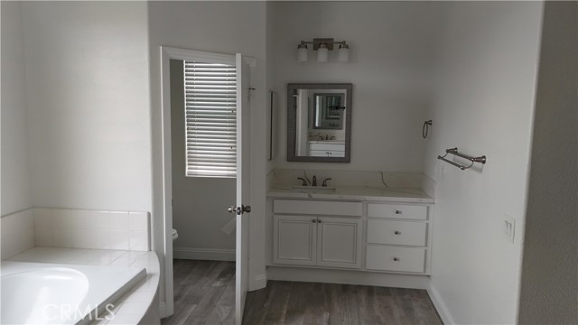 Detail Gallery Image 32 of 50 For 1732 Gamble Ln, Escondido,  CA 92029 - 4 Beds | 3 Baths