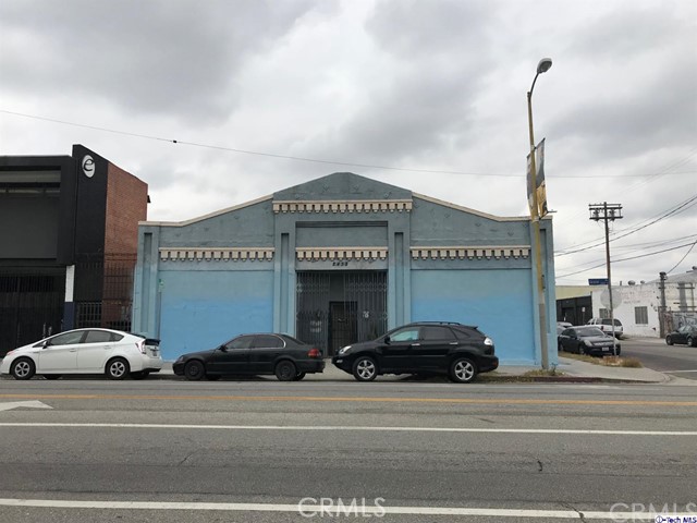 2438 S Grand Ave, Los Angeles, CA 90007
