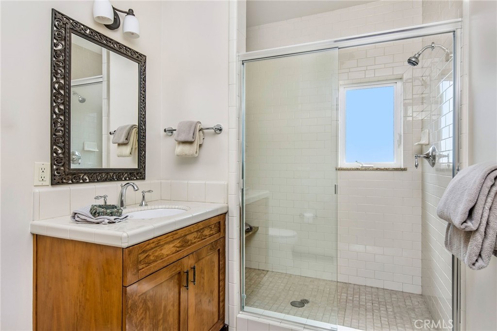 6219e8d6 6a8e 4f88 940d 54a3bcc53b33