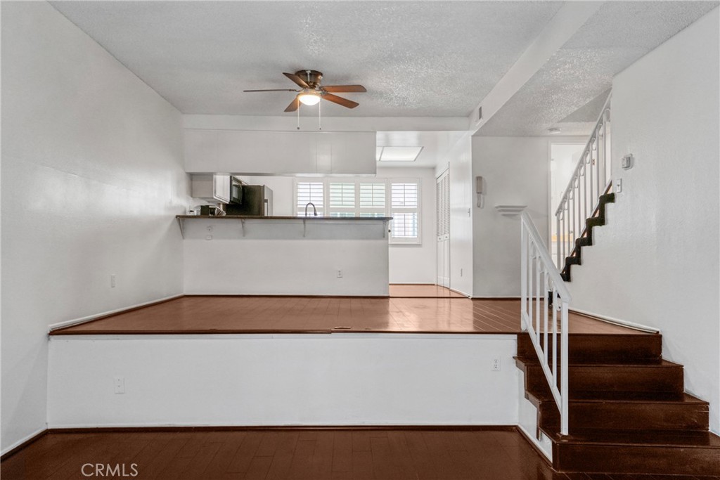 21602 Figueroa #10