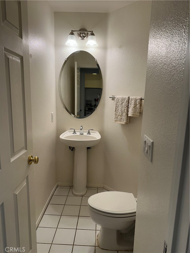 https://media.crmls.org/medias/621bb622-687c-45bf-ac93-e92744f2fd85.jpg?preset=X-Large