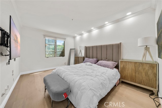 Detail Gallery Image 19 of 46 For 235 S Gale #102,  Beverly Hills,  CA 90211 - 2 Beds | 2 Baths