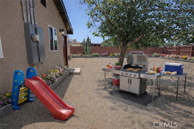 Detail Gallery Image 15 of 20 For 38527 Pond, Palmdale,  CA 93550 - 4 Beds | 2 Baths