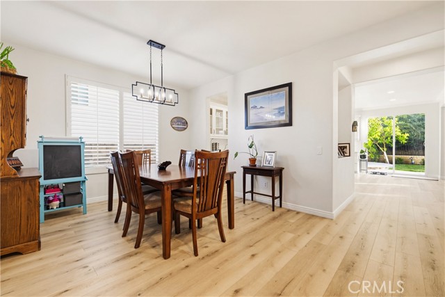 Detail Gallery Image 14 of 75 For 19721 Mathilde, Saugus,  CA 91350 - 5 Beds | 4 Baths