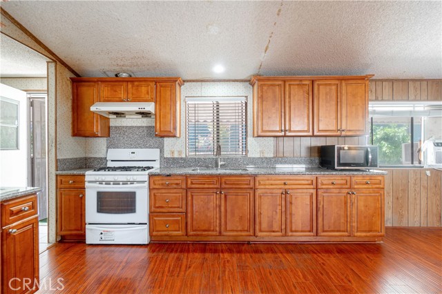 Detail Gallery Image 6 of 22 For 17700 Western #76,  Gardena,  CA 90248 - 3 Beds | 2 Baths