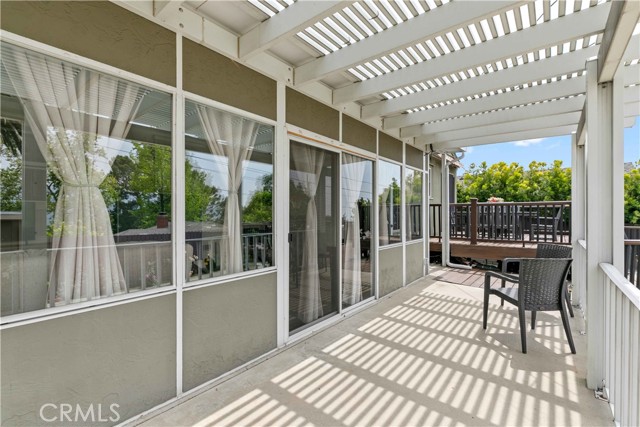 3348 Burritt Way, La Crescenta CA: https://media.crmls.org/medias/621feba9-da79-4364-a87f-27db3a623172.jpg
