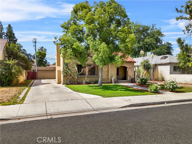 3007 Park Way, Bakersfield CA: https://media.crmls.org/medias/622054cb-4c7b-4aac-aed0-72e4d10a8368.jpg