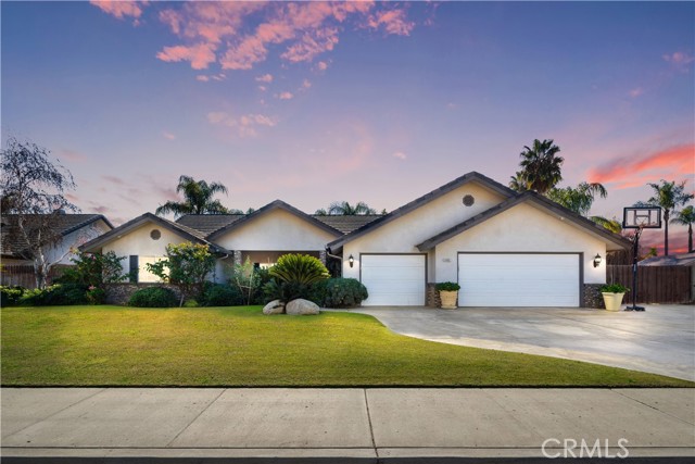 Detail Gallery Image 1 of 25 For 14801 Palm Ave, Bakersfield,  CA 93314 - 4 Beds | 2 Baths