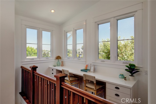 647 15th Street, Manhattan Beach, California 90266, 5 Bedrooms Bedrooms, ,4 BathroomsBathrooms,Residential,Sold,15th,SB21178358