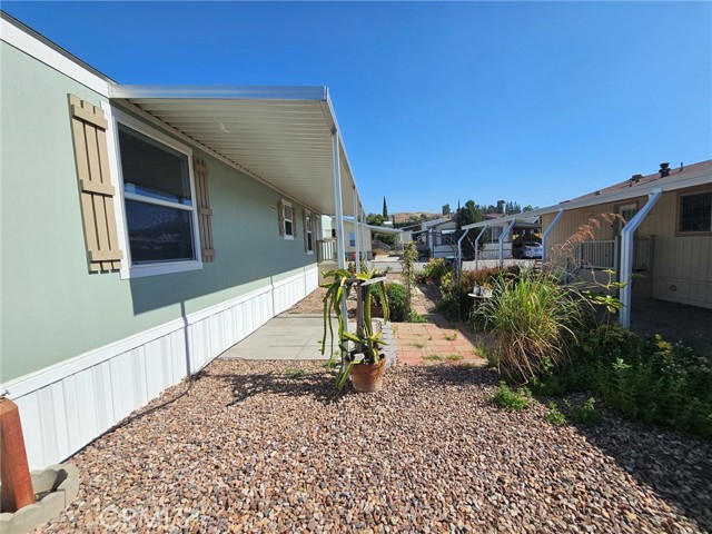 24414 University Avenue, Loma Linda CA: https://media.crmls.org/medias/6222543d-ab38-4225-bcff-9a419d0e8653.jpg