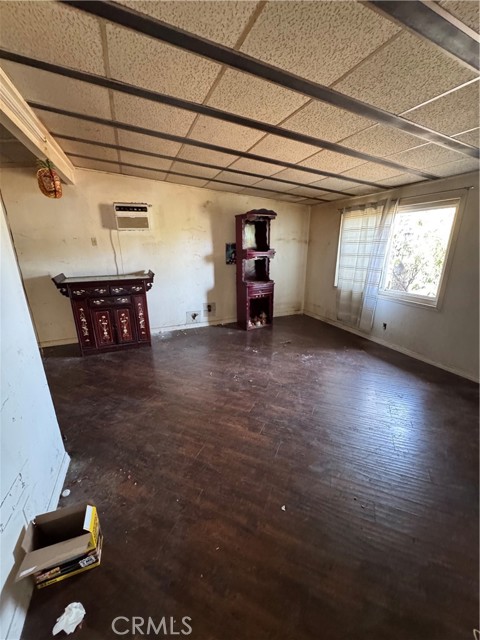 9314 Martha Way, Riverside CA: https://media.crmls.org/medias/6222ba9c-6daf-4129-a219-0e31956be372.jpg