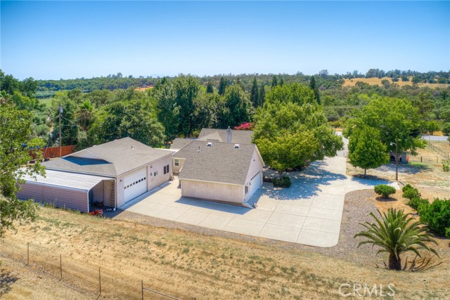 6060 Miners Ranch Road, Oroville CA: https://media.crmls.org/medias/6222d9f3-6cea-4cda-999f-f7e6f9ec53e6.jpg