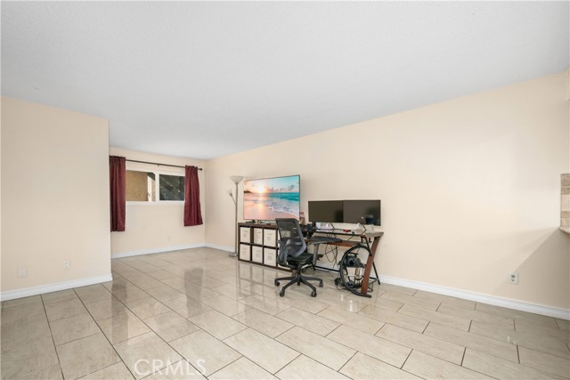 Detail Gallery Image 12 of 36 For 21522 Belshire Ave #8,  Hawaiian Gardens,  CA 90716 - 2 Beds | 2 Baths