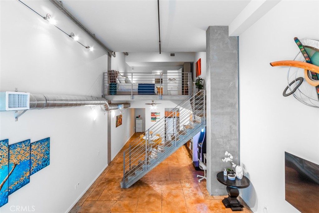 350 11th Ave. - photo 7