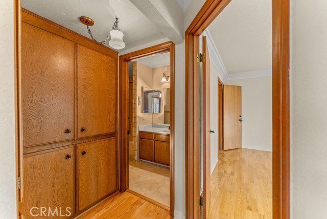 Detail Gallery Image 39 of 69 For 921 Highline Rd, Glendale,  CA 91205 - 3 Beds | 2/1 Baths