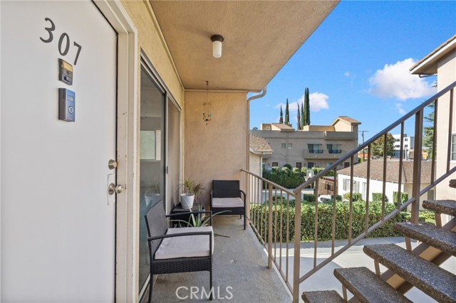 Detail Gallery Image 13 of 21 For 10757 Hortense #307,  North Hollywood,  CA 91602 - 3 Beds | 2/1 Baths