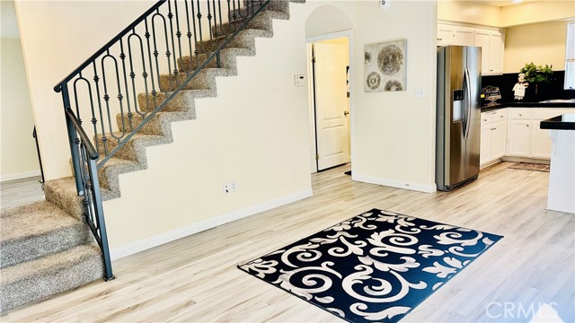 Detail Gallery Image 13 of 45 For 18336 1/2 Keswick St, Reseda,  CA 91335 - 4 Beds | 3/1 Baths