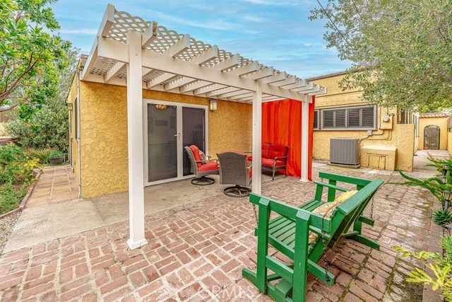 3735 Lemon Avenue, Long Beach, California 90807, 3 Bedrooms Bedrooms, ,2 BathroomsBathrooms,Single Family Residence,For Sale,Lemon,PW24068741