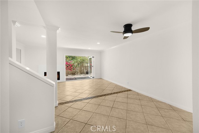 Detail Gallery Image 12 of 32 For 307 N Singingwood St #32,  Orange,  CA 92869 - 2 Beds | 1/1 Baths