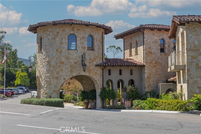 Detail Gallery Image 40 of 48 For 28766 Vista Valley Dr, Vista,  CA 92084 - 2 Beds | 2 Baths