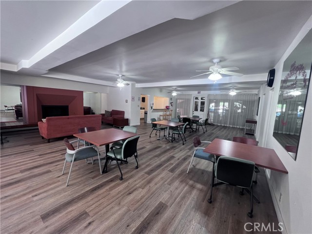 5600 Kensington Way, Culver City CA: https://media.crmls.org/medias/6223bf93-d08a-42f6-95bf-7ceef48fe2a9.jpg