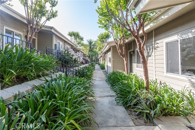 11377 Osborne Place, 8 photo 3
