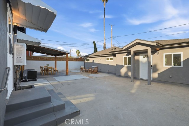 Detail Gallery Image 41 of 74 For 2140 N Rose St, Burbank,  CA 91505 - 5 Beds | 3/1 Baths